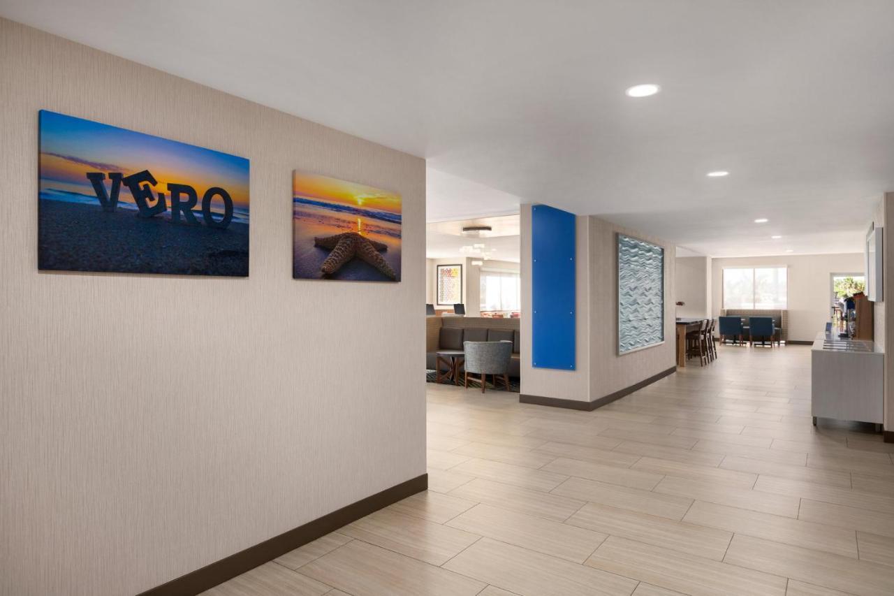 Holiday Inn Express Vero Beach-West I-95 By Ihg Ngoại thất bức ảnh