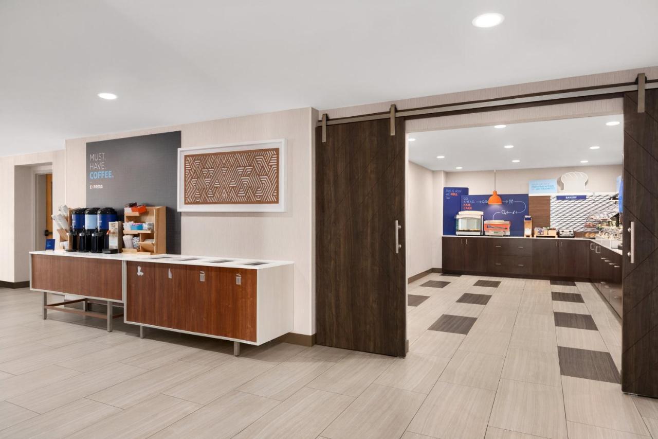 Holiday Inn Express Vero Beach-West I-95 By Ihg Ngoại thất bức ảnh